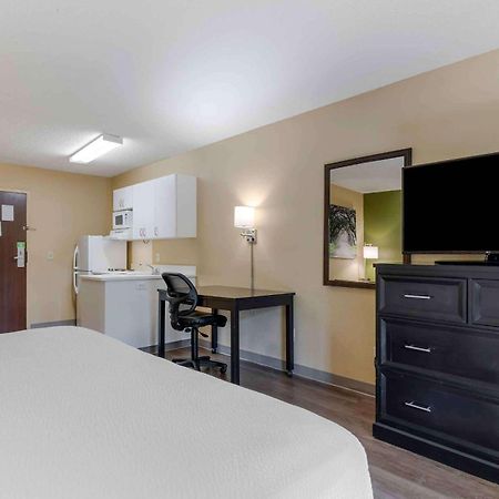 Extended Stay America Select Suites - Rockford - State Street Dış mekan fotoğraf