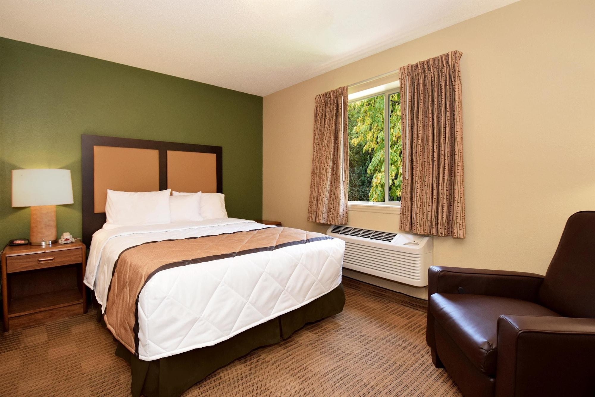 Extended Stay America Select Suites - Rockford - State Street Dış mekan fotoğraf