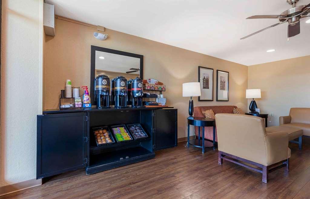 Extended Stay America Select Suites - Rockford - State Street İç mekan fotoğraf