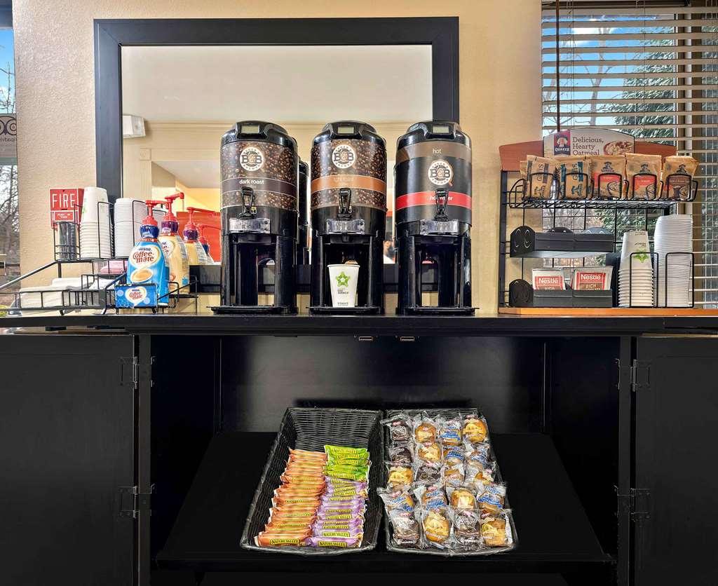 Extended Stay America Select Suites - Rockford - State Street Restoran fotoğraf