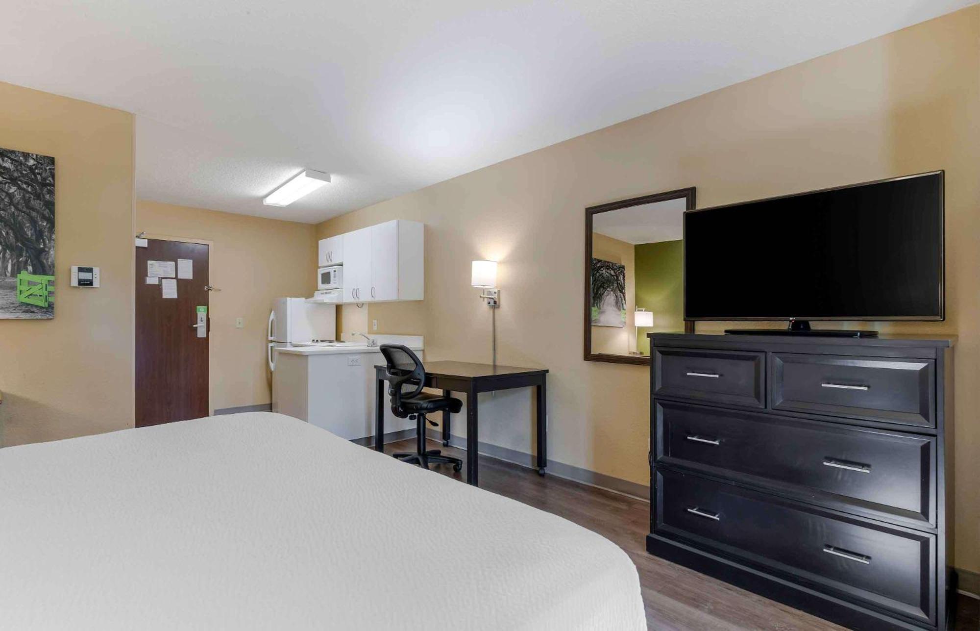 Extended Stay America Select Suites - Rockford - State Street Dış mekan fotoğraf