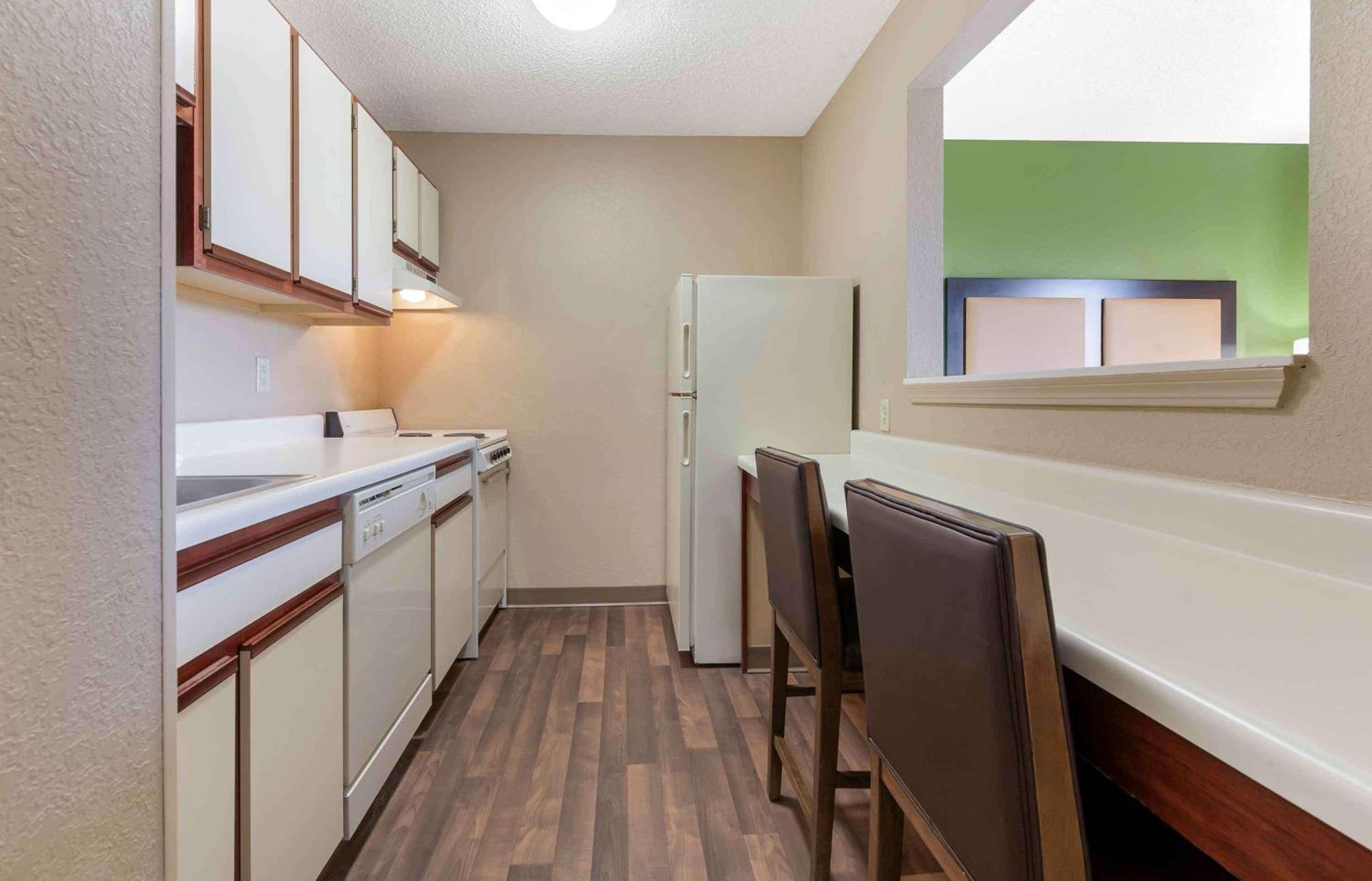 Extended Stay America Select Suites - Rockford - State Street Dış mekan fotoğraf