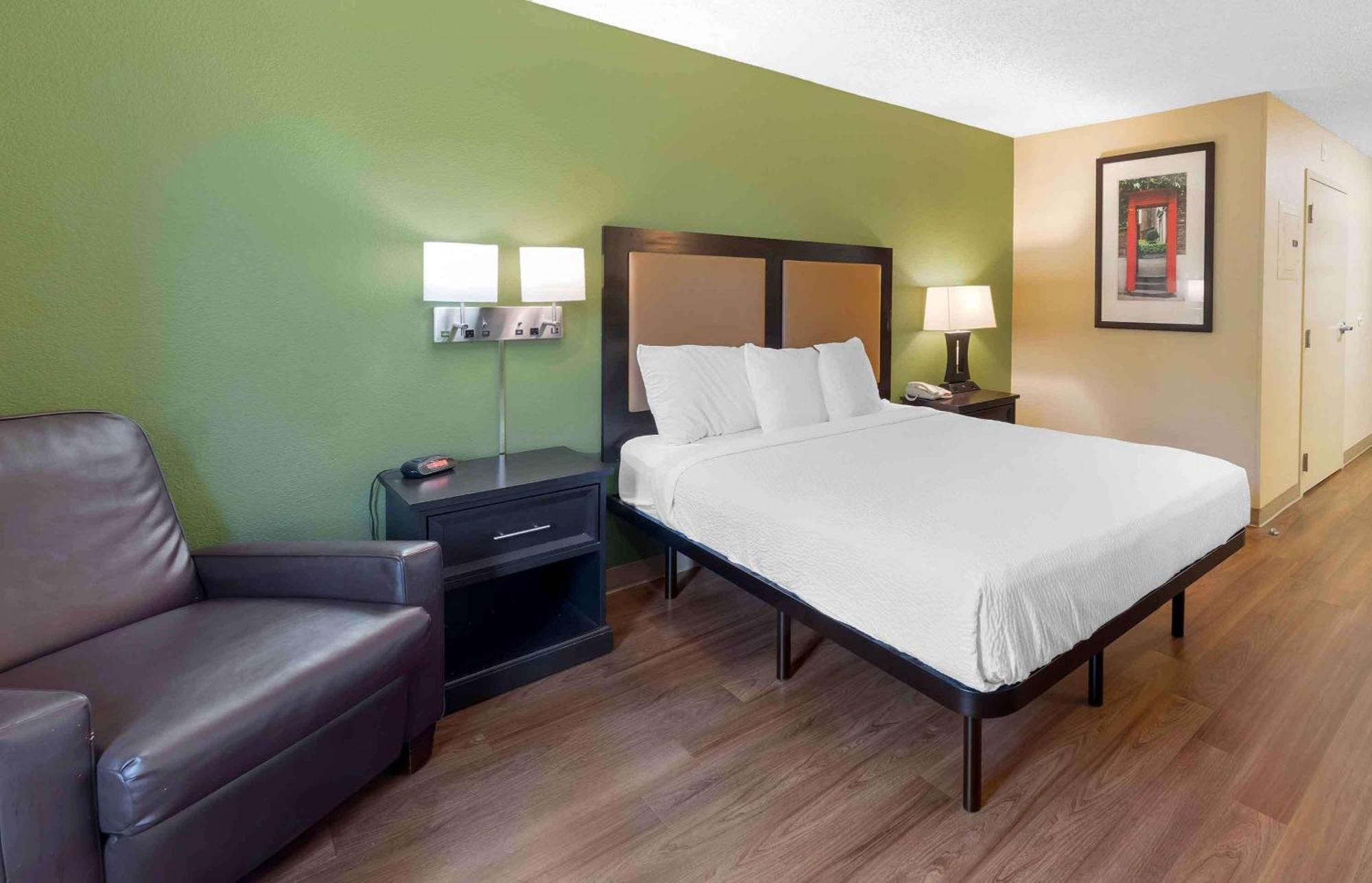 Extended Stay America Select Suites - Rockford - State Street Dış mekan fotoğraf