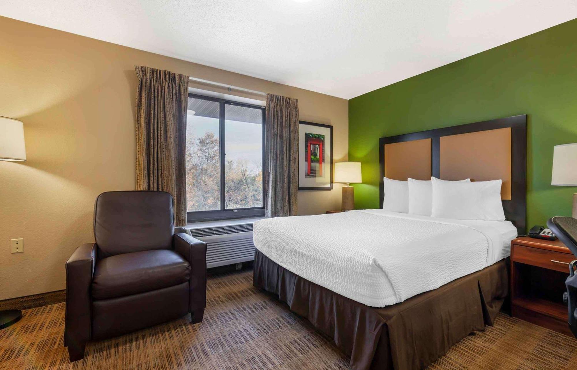 Extended Stay America Select Suites - Rockford - State Street Dış mekan fotoğraf