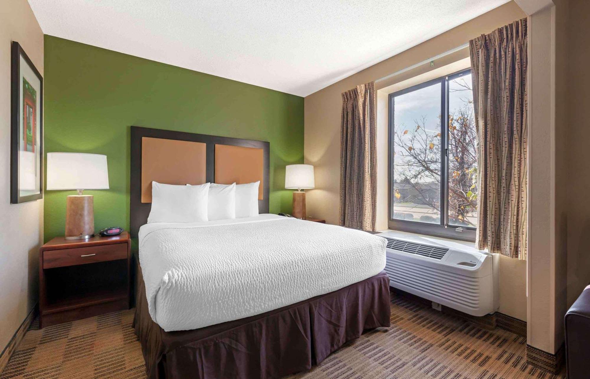 Extended Stay America Select Suites - Rockford - State Street Dış mekan fotoğraf