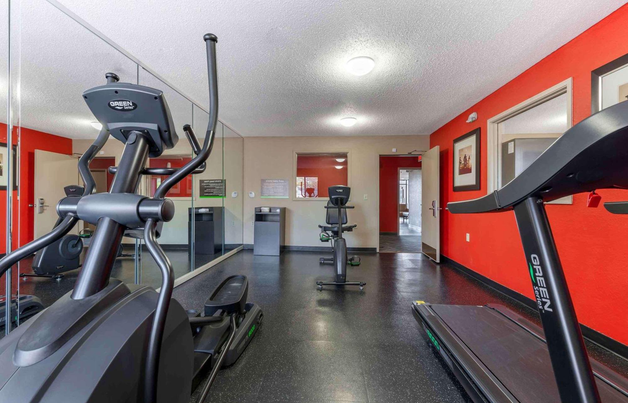 Extended Stay America Select Suites - Rockford - State Street Dış mekan fotoğraf