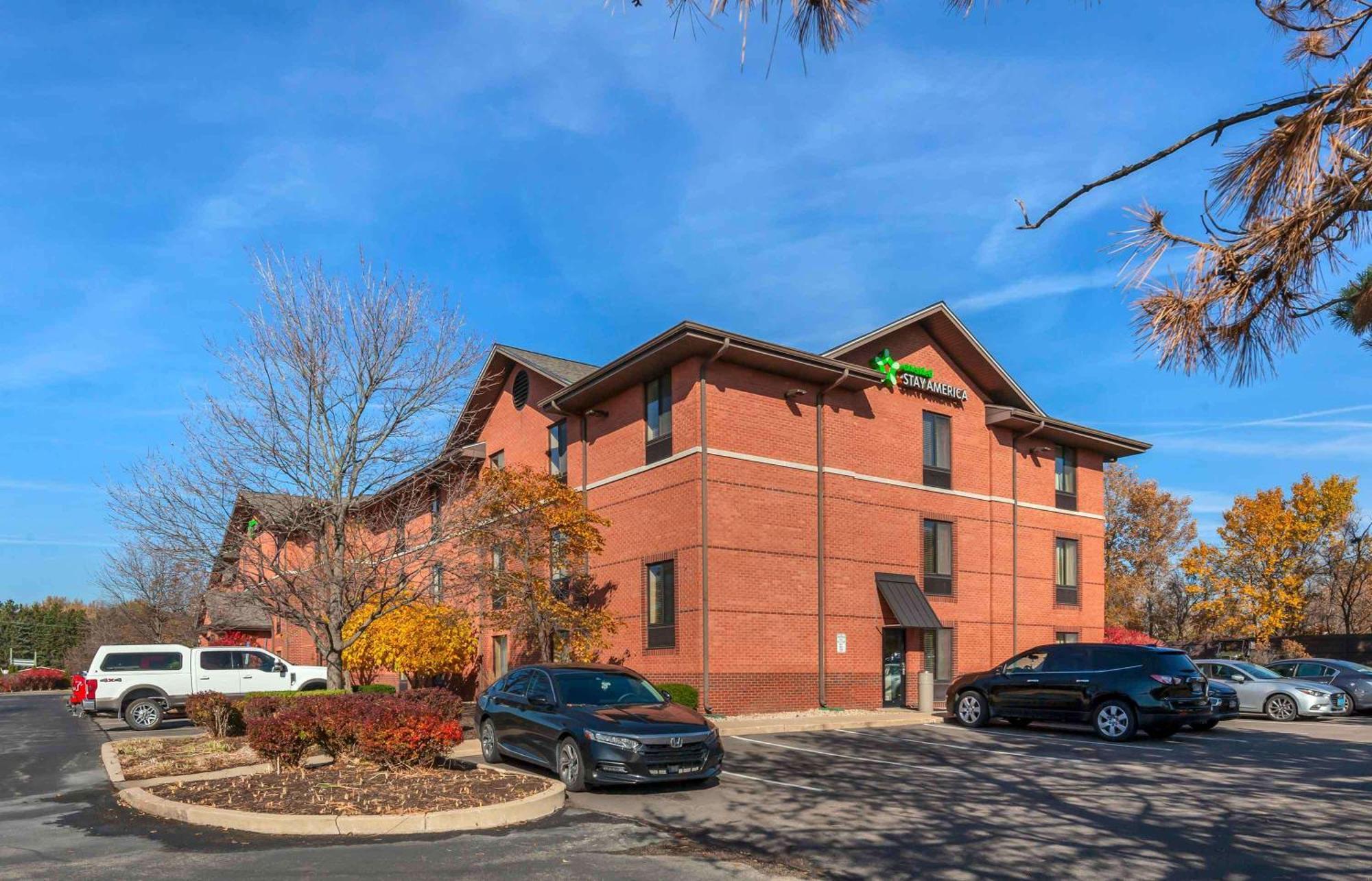 Extended Stay America Select Suites - Rockford - State Street Dış mekan fotoğraf