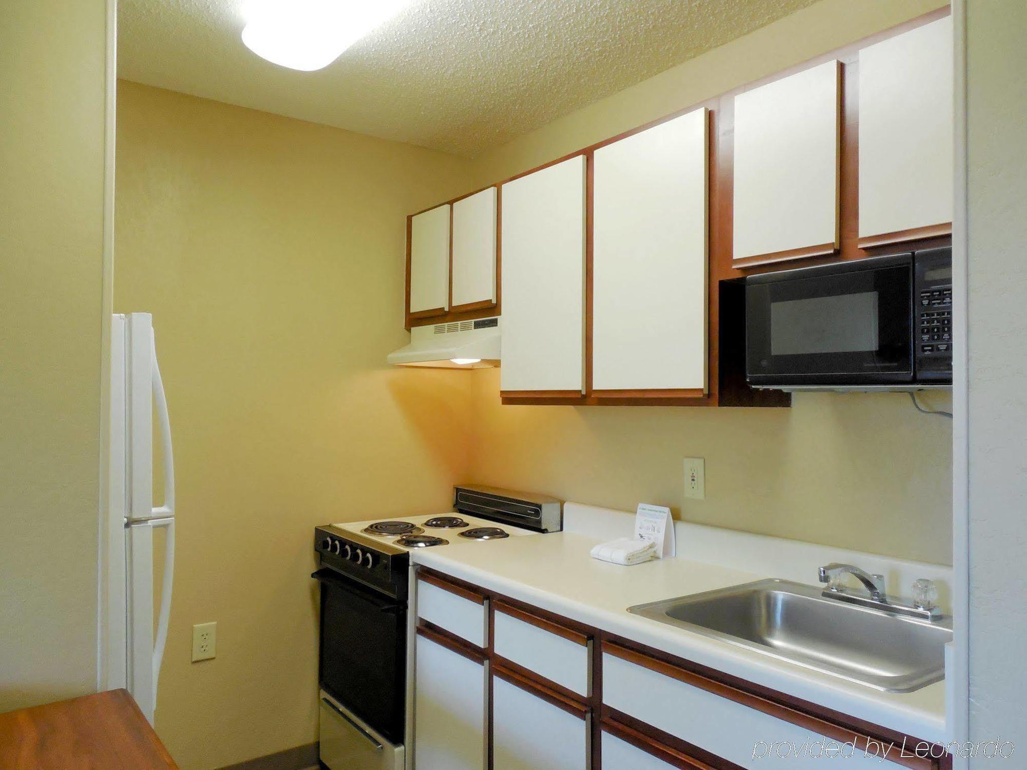Extended Stay America Select Suites - Rockford - State Street Dış mekan fotoğraf