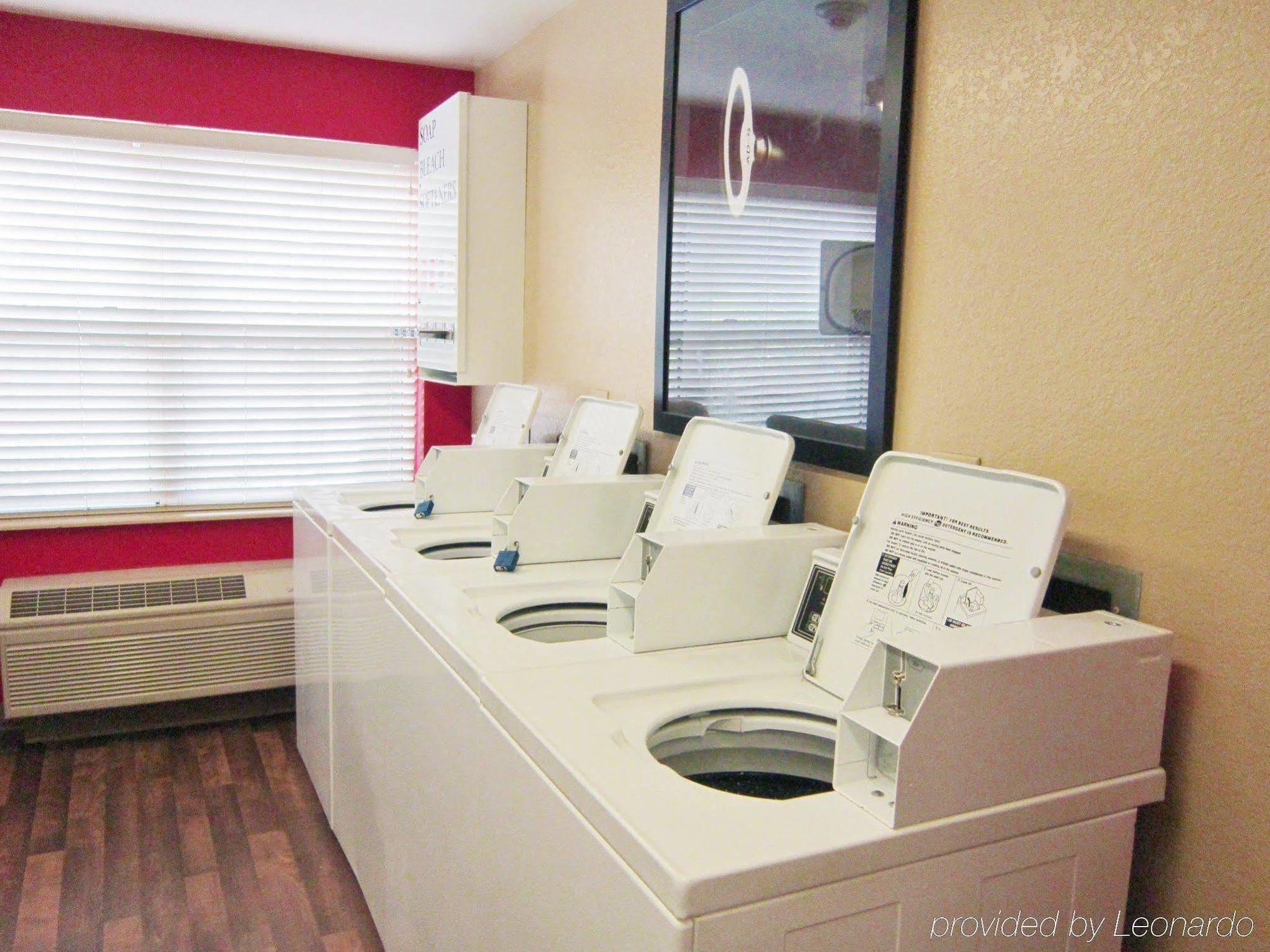 Extended Stay America Select Suites - Rockford - State Street Dış mekan fotoğraf