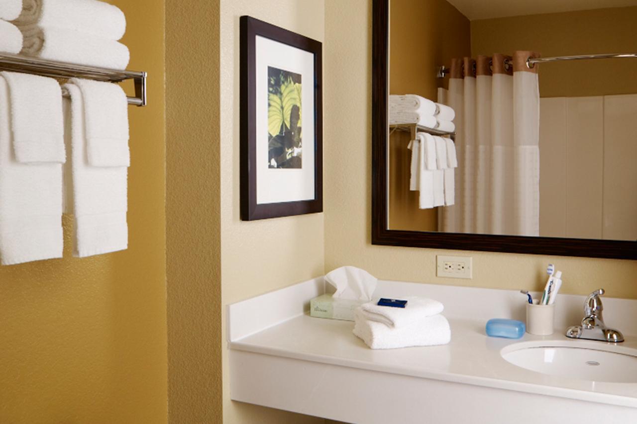 Extended Stay America Select Suites - Rockford - State Street Dış mekan fotoğraf